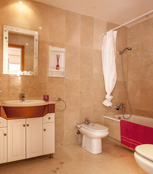 apartment–for-holiday-lets-in-benalmadena-103-arenal-apt-benalmadena-103-IMG_3041-
