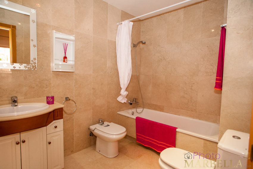 apartment–for-holiday-lets-in-benalmadena-104-arenal-apt-benalmadena-104-IMG_3039-