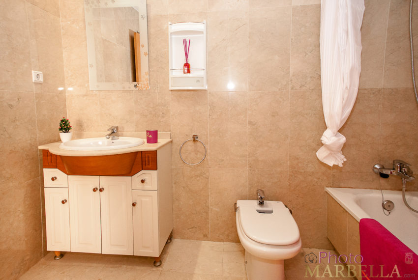 apartment–for-holiday-lets-in-benalmadena-106-arenal-apt-benalmadena-106-IMG_3051-