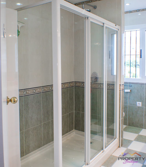 gorgeous-villa-for-sale-torreblanca-fuengirola-065-casa-leonardo-065