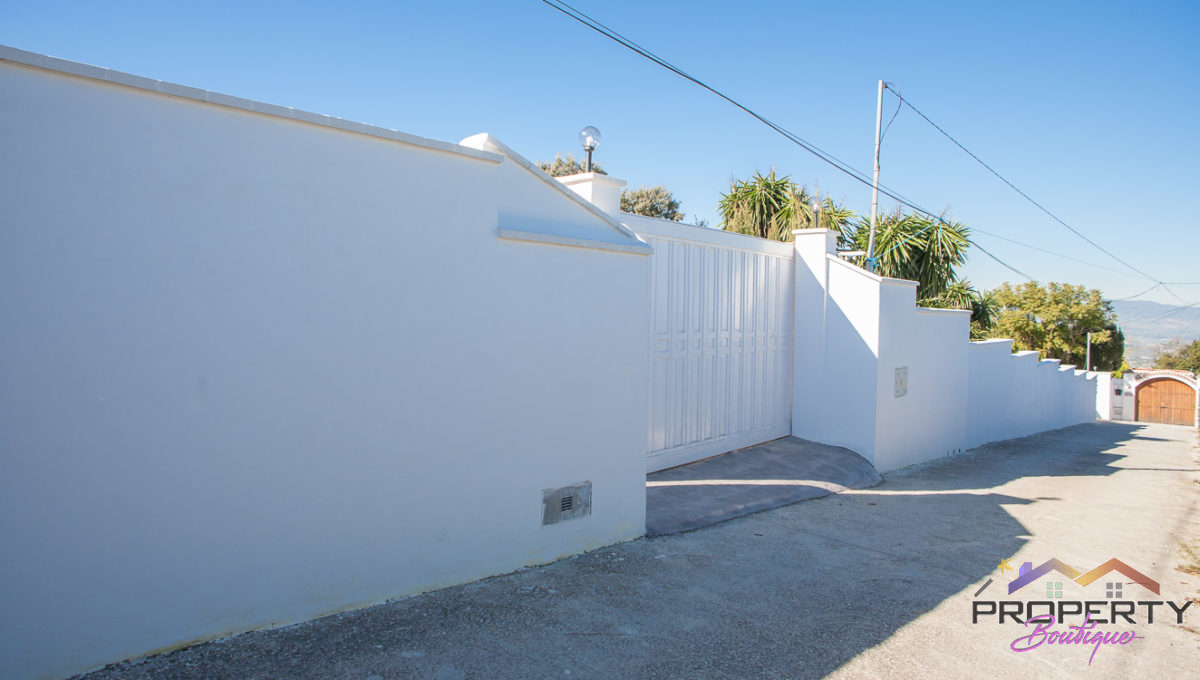 large-plot-for-sale-with-3-properties-mijas-011-IMG_1673