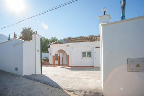 large-plot-for-sale-with-3-properties-mijas-013-IMG_1666