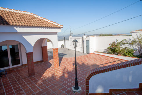 large-plot-for-sale-with-3-properties-mijas-021-IMG_1683