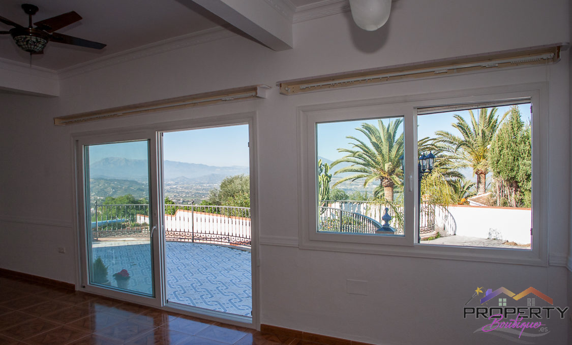 large-plot-for-sale-with-3-properties-mijas-044-IMG_1637