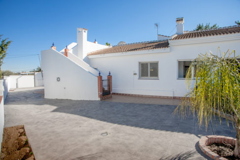 large-plot-for-sale-with-3-properties-mijas-133-IMG_1663