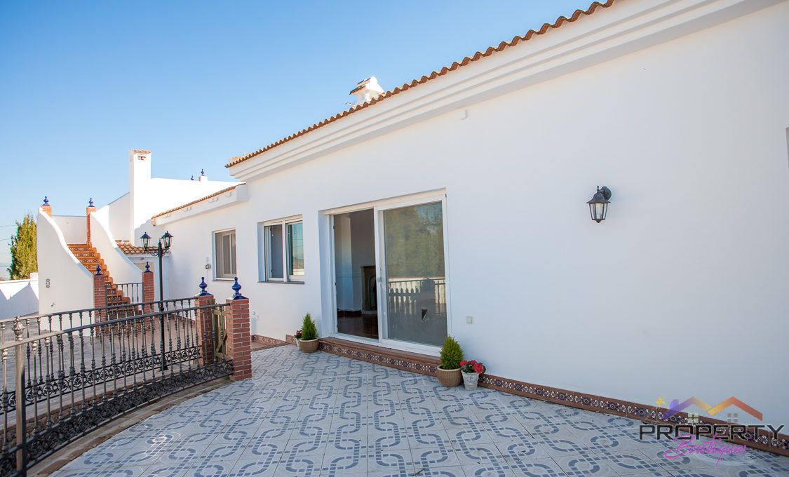 large-plot-for-sale-with-3-properties-mijas-140-IMG_1660