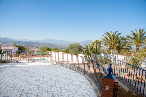 large-plot-for-sale-with-3-properties-mijas-142-IMG_1659