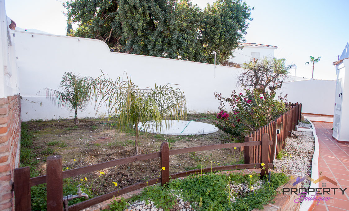 large-plot-for-sale-with-3-properties-mijas-168-IMG_1676