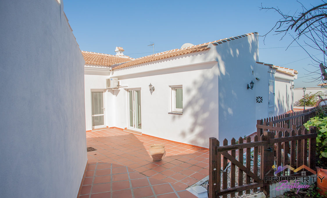 large-plot-for-sale-with-3-properties-mijas-174-IMG_1709