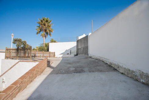 large-plot-for-sale-with-3-properties-mijas-178-IMG_1888