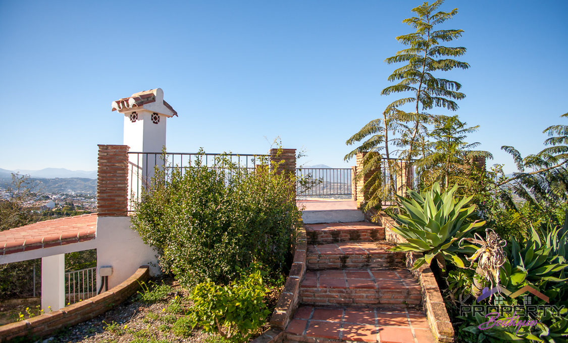 large-plot-for-sale-with-3-properties-mijas-193-IMG_1829