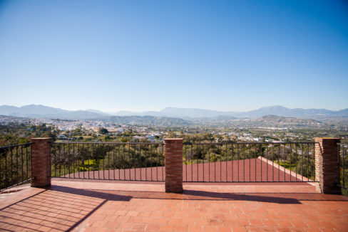 large-plot-for-sale-with-3-properties-mijas-195-IMG_1832