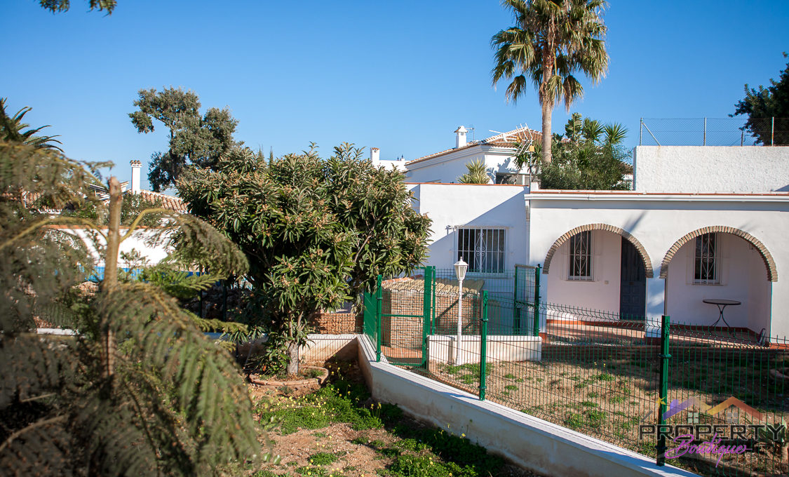 large-plot-for-sale-with-3-properties-mijas-229-IMG_1848