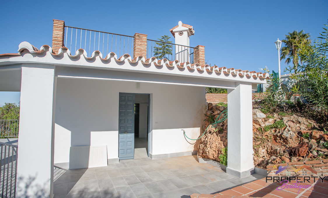 large-plot-for-sale-with-3-properties-mijas-235-IMG_1883