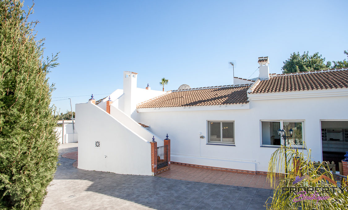 large-plot-for-sale-with-3-properties-mijas-264-IMG_1698