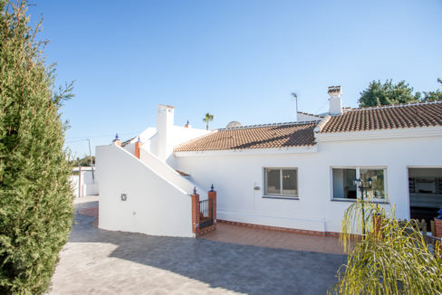 large-plot-for-sale-with-3-properties-mijas-264-IMG_1698