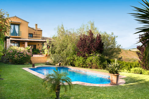 villa-for-sale-estepona-campo-108-casa-eden-estepona-108